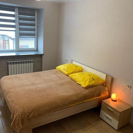 Апартаменты Vip Berdychiv Buitenkant foto