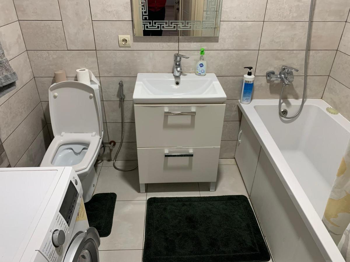 Апартаменты Vip Berdychiv Buitenkant foto